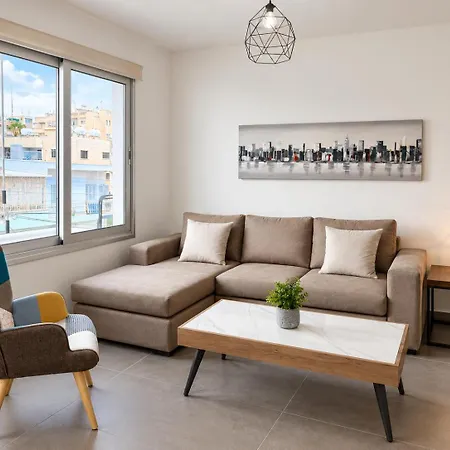 Fini 102 Apartment
