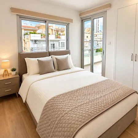 Fini 102 Apartment